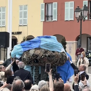 Il Principe Alberto ha inaugurato la &quot;Medusa dei Viaggiatori&quot; di Saint-Jean-Cap-Ferrat