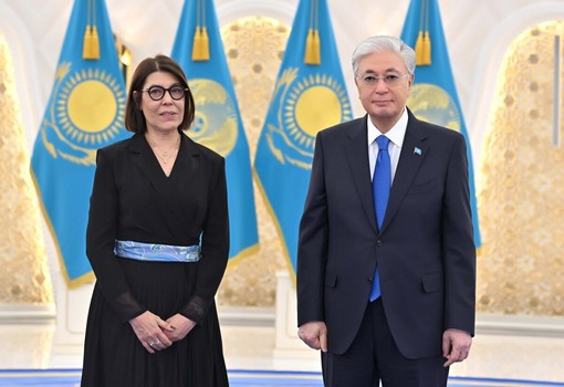 Mireille Martini, Ambasciatrice del Principato di Monaco, insieme al Presidente della Repubblica del Kazakistan, Kassym-Jomart Tokayev  © DR