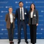 Da sinistra a destra: Anna Curau (AMSF), Romain Bugnicourt (Dipartimento delle Finanze e dell’Economia), Laura Greenwood-Repiquet (Dipartimento delle Finanze e dell’Economia). © DR Da sinistra a destra: Anna Curau (AMSF), Romain Bugnicourt (Dipartimento delle Finanze e dell’Economia), Laura Greenwood-Repiquet (Dipartimento delle Finanze e dell’Economia). © DR