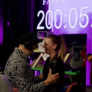 Il dj Faber Moreira batte il record mondiale delle 200 ore di Norberto Loco e punta all’obiettivo di 240 ore alla consolle