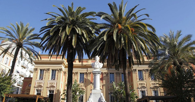 Mentone rafforza la sua ambizione d’eccellenza insieme allo chef Mauro Colagreco Mentone rafforza la sua ambizione d’eccellenza insieme allo chef Mauro Colagreco