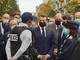 Emmanuel Macron a Nizza sul luogo dell'attentato