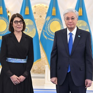 Mireille Martini, Ambasciatrice del Principato di Monaco, insieme al Presidente della Repubblica del Kazakistan, Kassym-Jomart Tokayev  © DR