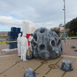 Nizza, Rauba Capeu. Il meteorite caduto intorno alla mezzanotte