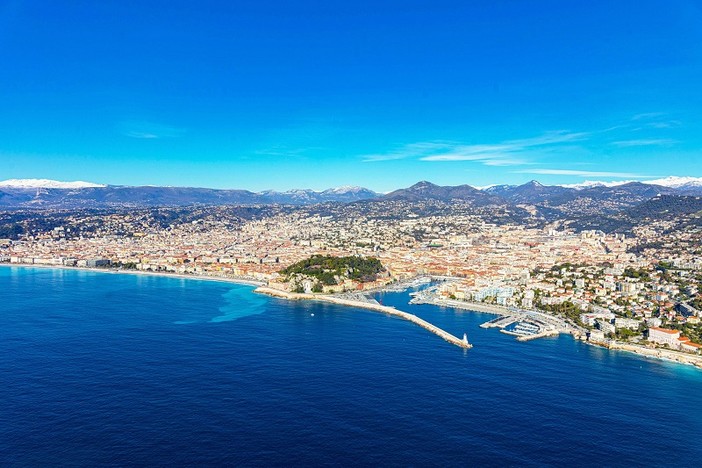 Nizza sott’acqua: il mare dei tesori fragili Nizza sott’acqua: il mare dei tesori fragili