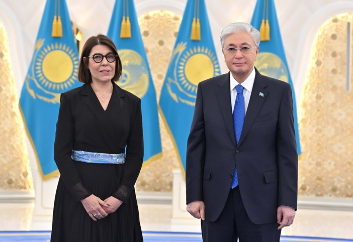 Mireille Martini, Ambasciatrice del Principato di Monaco, insieme al Presidente della Repubblica del Kazakistan, Kassym-Jomart Tokayev  © DR