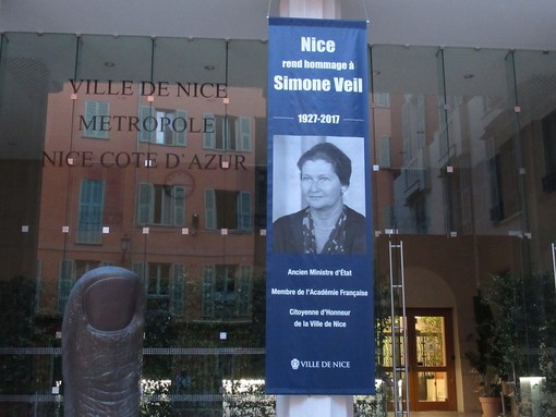 Municipio di Nizza, l'omaggio a Simone Veil