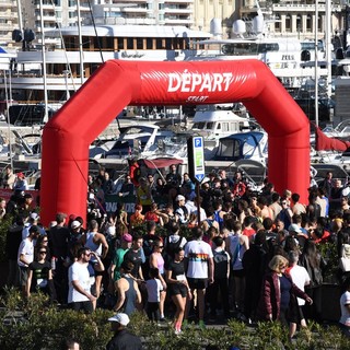 Il via della Monaco Run 2025 (Foto Mairie de Monaco)