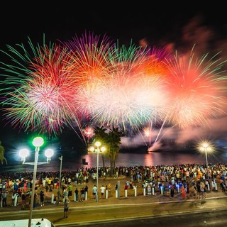 Nizza, fuochi d’artificio domani sera alle 22