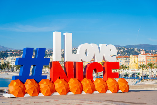 Ogni giorno un commercio diverso: a Nizza torna il Calendario virtuale dell’Avvento