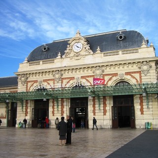 Nizza, Gare de Thiers