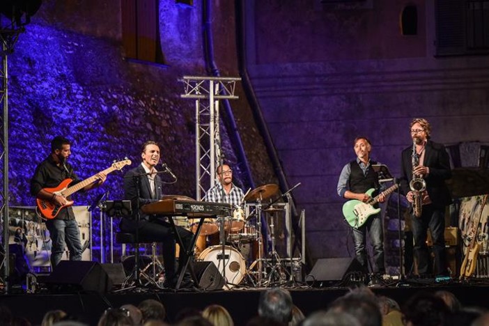16 luglio ore 21,30, Saint Laurent du Var, Esplanade de la Mairie: Seb Machado Quintet