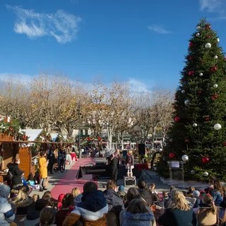 Vence accende la magia del Natale: un mese di luci, cultura e festa per tutta la città Vence accende la magia del Natale: un mese di luci, cultura e festa per tutta la città