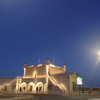 Notte a Menton, fotografia di Milena Visentini