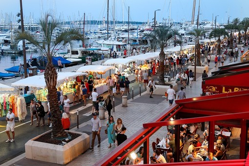 Les nocturnes cannoises : Quai Saint Pierre Les nocturnes cannoises : Quai Saint Pierre