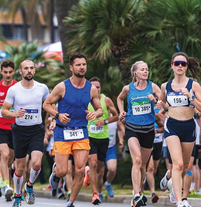 La copertina del numero di settembre di Nice Magazine