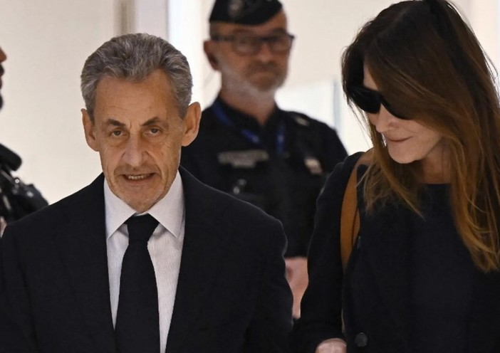 Nicolas Sarkozy con la moglie Carla Bruni