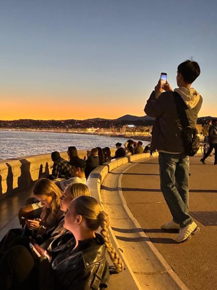 Qua e là per Nizza, fotografie di Silvia Assin