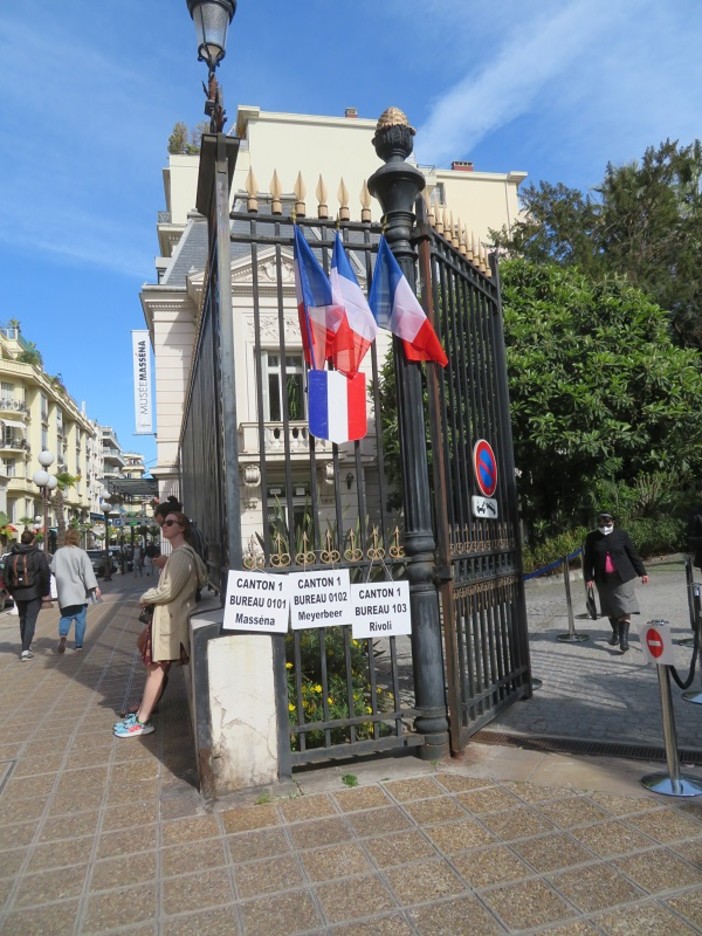 Nizza, seggio elettorale di Rue de France