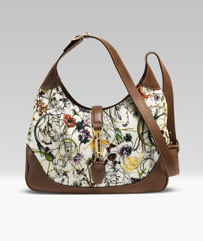 Era il 1966 quando la Principessa Grace visitò il negozio Gucci di Via Monte Napoleone... Era il 1966 quando la Principessa Grace visitò il negozio Gucci di Via Monte Napoleone...