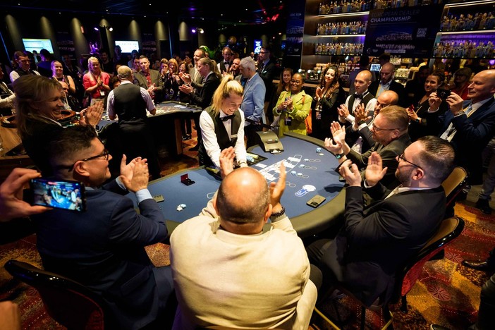 Noemie Serra ha vinto il campionato Europeo dei croupiers (Foto: MCSBM) Noemie Serra ha vinto il campionato Europeo dei croupiers (Foto: MCSBM)