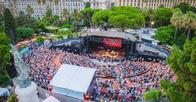 Sting accende il Nice Jazz Fest 2026: tre giorni di musica tra grandi star, tagli ai costi e il ritorno dell'identità nizzarda