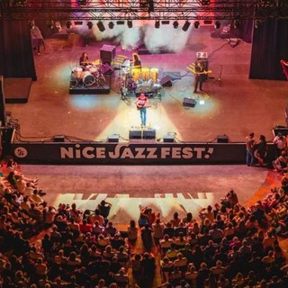 Tre giorni, grandi concerti e conti in ordine: il Nice Jazz Fest cambia formula e convince pubblico e organizzatori