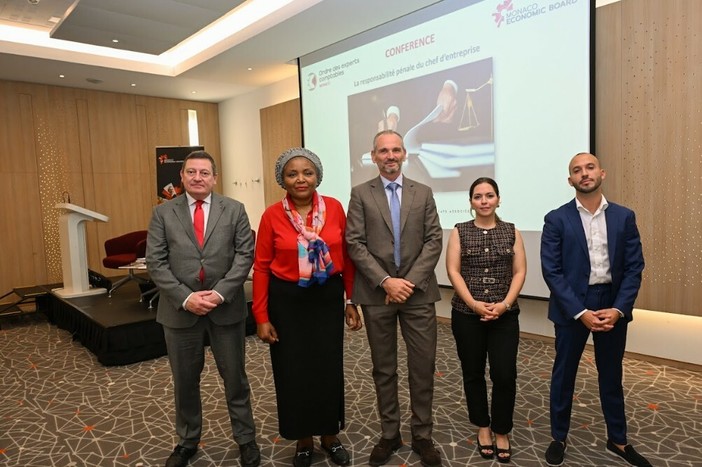 La conferenza del MEB e dell’Ordine dei Dottori Commercialisti al Novotel Monte-Carlo. La conferenza del MEB e dell’Ordine dei Dottori Commercialisti al Novotel Monte-Carlo.