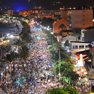 Cagnes-sur-Mer accende l’estate con “Promenade en Fête”