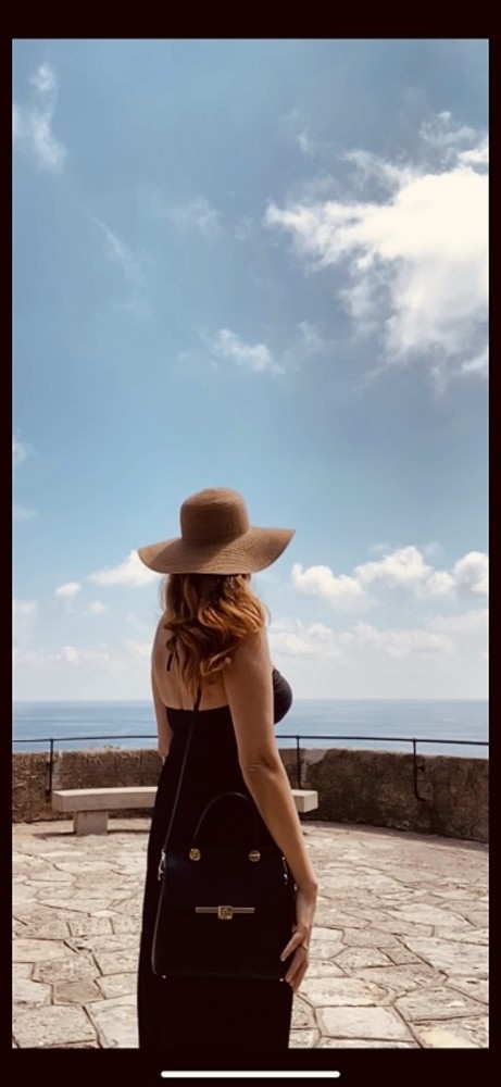 "Infinita bellezza" di Elisabetta Pesce "Infinita bellezza" di Elisabetta Pesce