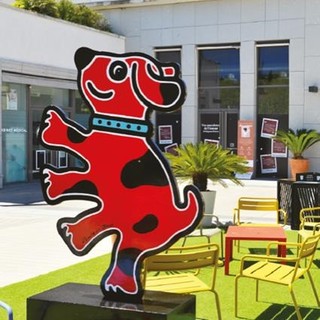 MOUSTACHE BLEUE - Le grand chien rouge