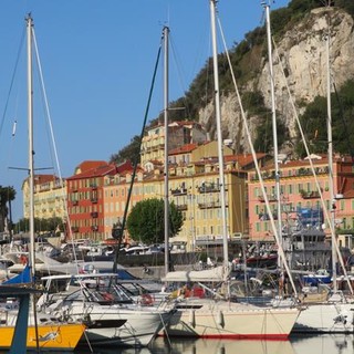 Porto di Nizza, viene smontata la struttura per il trattamento del materiale  proveniente dallo scavo