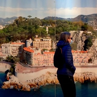 Rauba capeu, il porto e Place Garibaldi, tabelloni a Nizza in un'elaborazione fotografica di Ghjuvan Pasquale