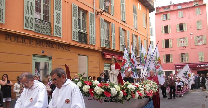 Processione di Sainte Réparate Sainte dans sa barque Processione di Sainte Réparate Sainte dans sa barque