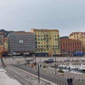 Un uggioso porto di Nizza. Fotografie di Danilo Radaelli