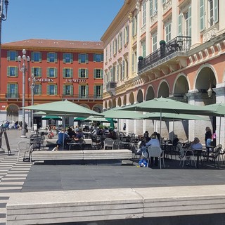 Place Massena, Galerie Lafayette. Foto di Ghjuvan Pasquale
