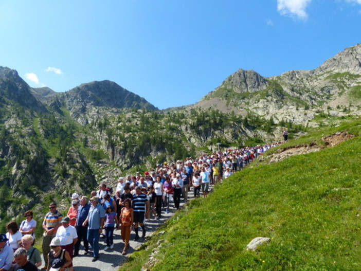 Tanti francesi attesi al Santuario di Sant'Anna di Vinadio per la festa patronale Tanti francesi attesi al Santuario di Sant'Anna di Vinadio per la festa patronale