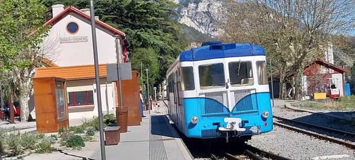 La stazione ferroviaria di Puget Théniers La stazione ferroviaria di Puget Théniers