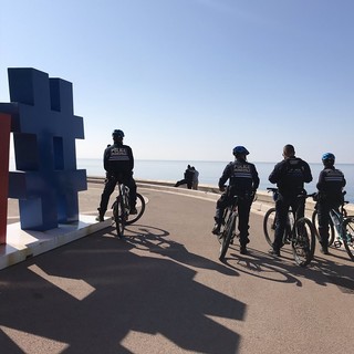 Polizia a Rauba Capeu