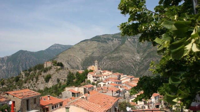 Alla scoperta della Val Roya con la visita guidata al borgo di Piene Haute