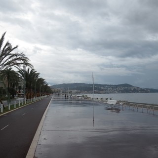 Pioggia sulla Promenade, foto di archivio