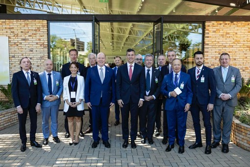 In Paraguay, Monaco getta le basi di una cooperazione economica duratura. In Paraguay, Monaco getta le basi di una cooperazione economica duratura.