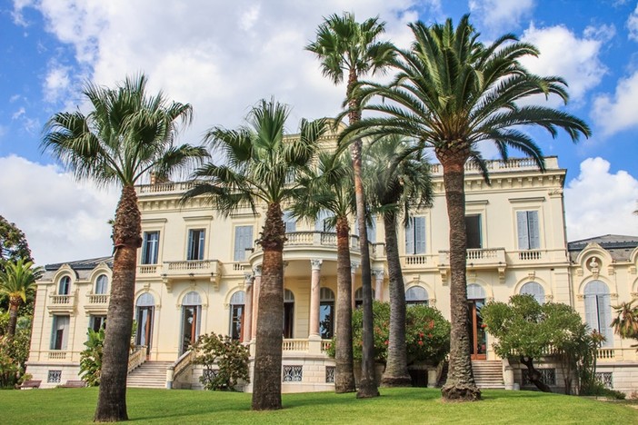 Médiathèque Noailles Cannes jardins (c) Mairie de Cannes