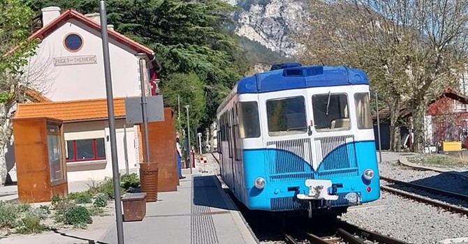 La stazione ferroviaria di Puget Théniers La stazione ferroviaria di Puget Théniers