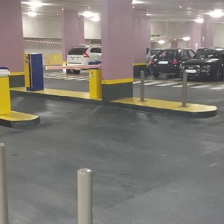 Nizza: dal 2018 tutti i parcheggi saranno zone blu a pagamento