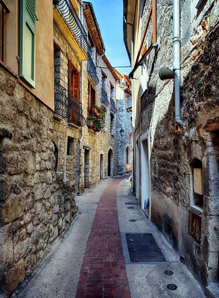 "I colori del villaggio" di Franco Magnetto