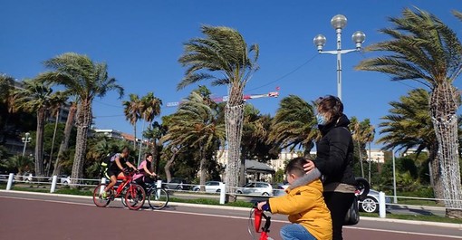 Promenade des Anglais a Nizza (fotografia di Ghjuvan Pasquale)