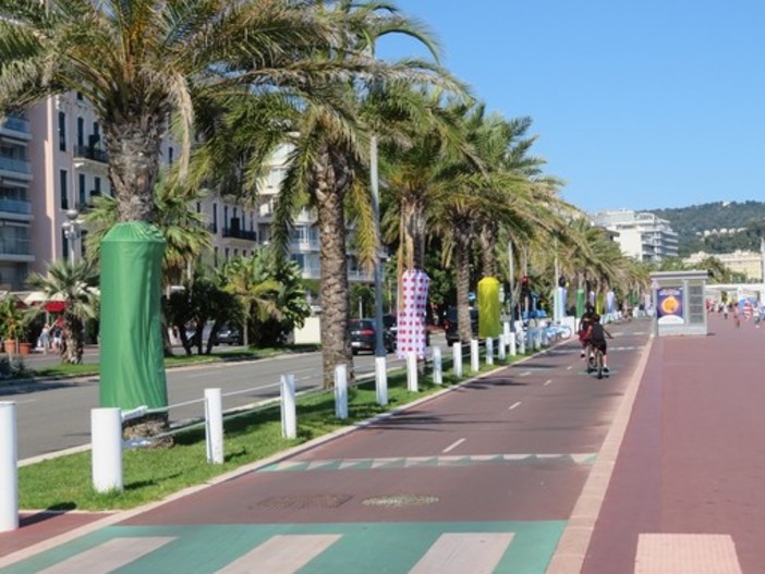Pista ciclabile a Nizza Pista ciclabile a Nizza