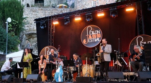 Jazz tra le stelle: Peillon accende l’estate con tre giorni di grande musica Jazz tra le stelle: Peillon accende l’estate con tre giorni di grande musica