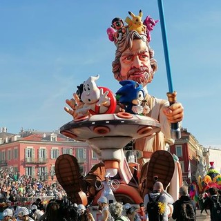 Parata di apertura e Corso illuminato